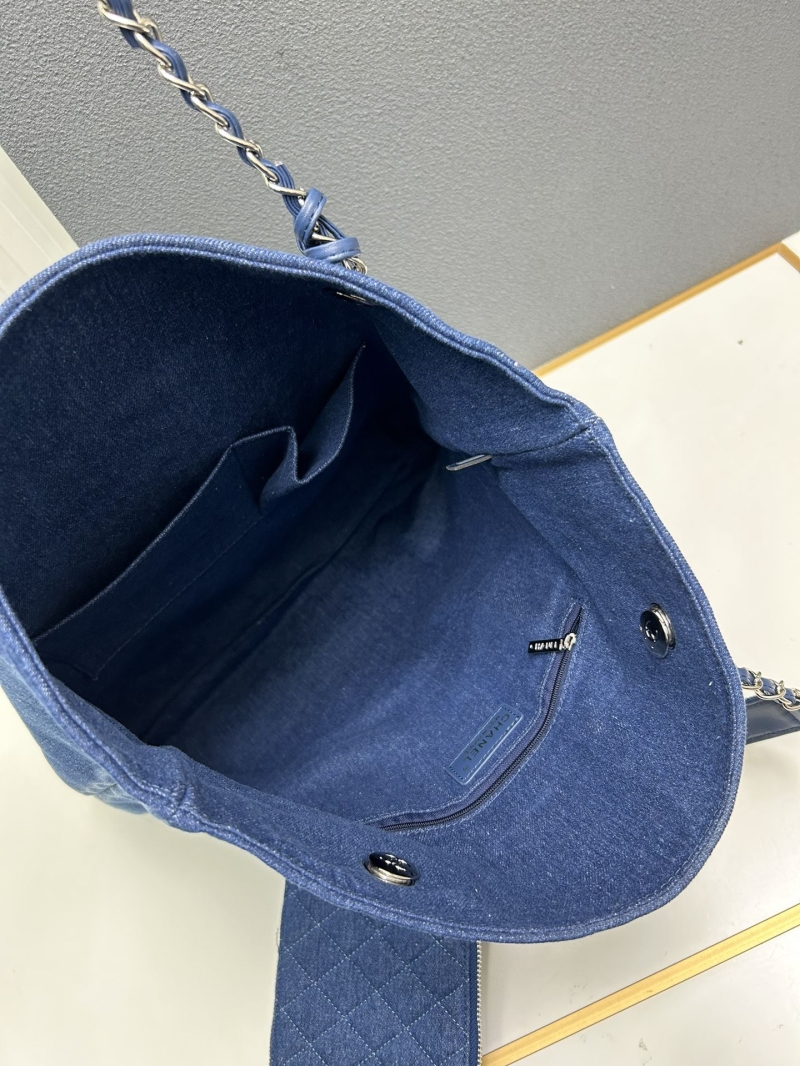 Ch**el shopping bags